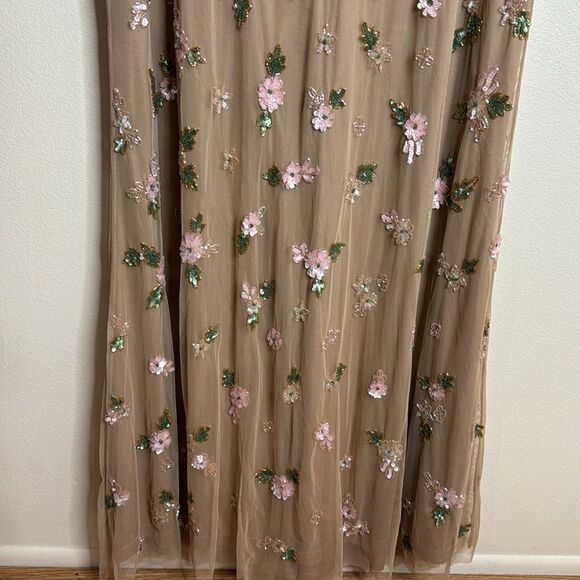 Mac Duggal EMBELLISHED HIGH NECK FLUTTER SLEEVE GOWN size 18 - Picture 7 of 13